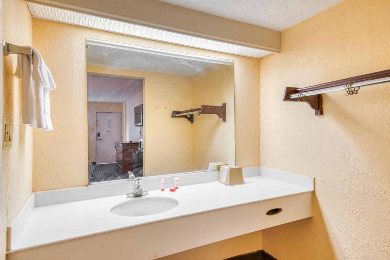 Oyo Hotel Jackson Fairgrounds I-55 Экстерьер фото